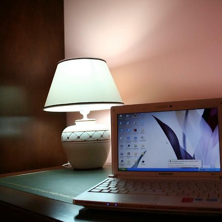 Lillihouse Hotel Рим Екстериор снимка