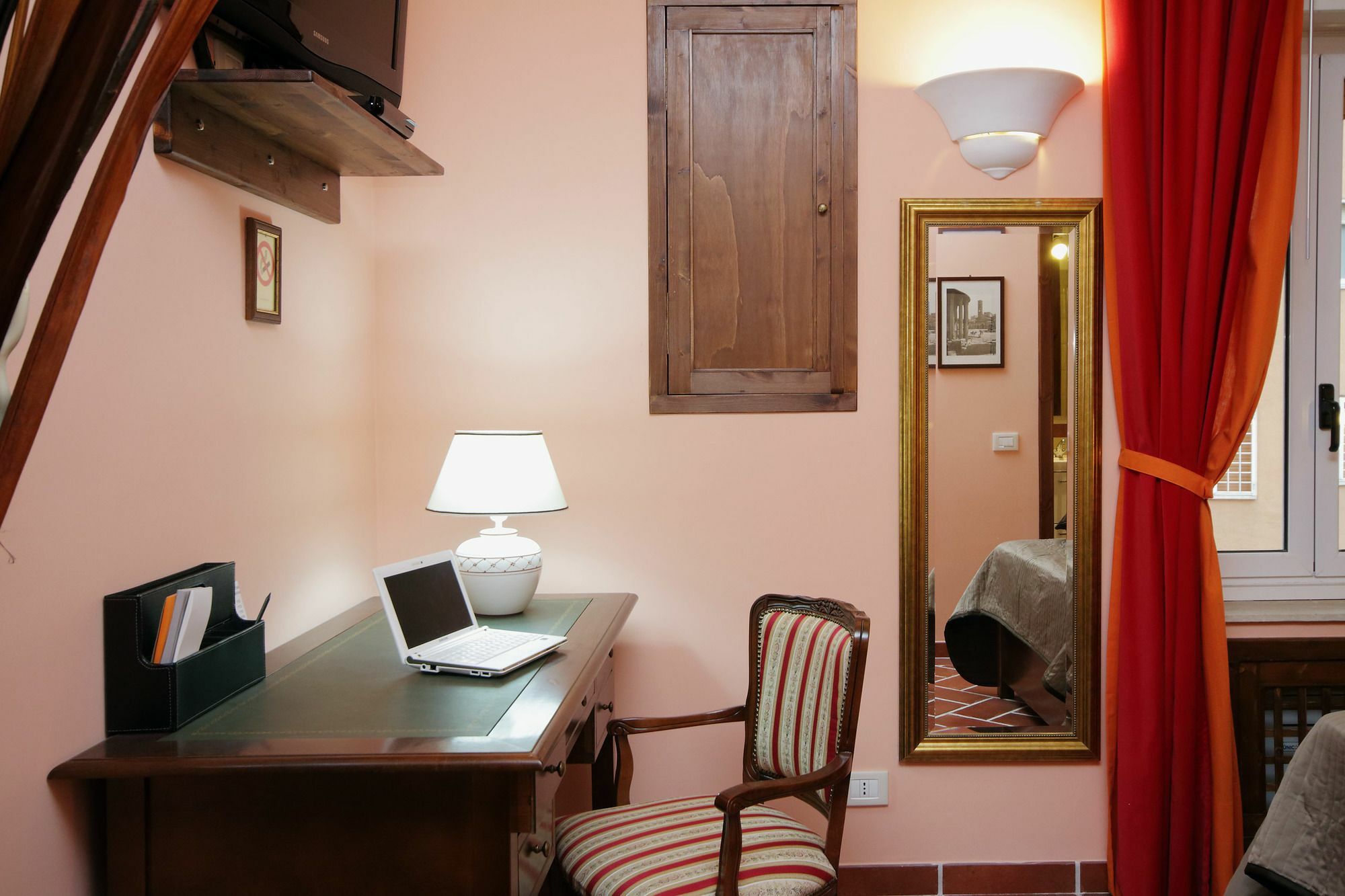 Lillihouse Hotel Рим Екстериор снимка